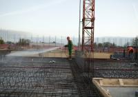 bouwplaats: stort 2e verdiepingsvloer met pomp